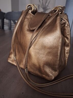 Vintage Noble Handbags Inc, NYC, Metallic Gold Women's Crossbody Bag